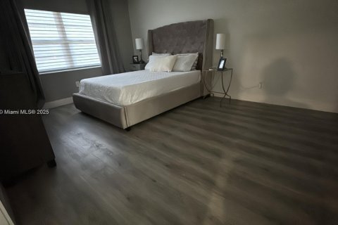 Condominio en alquiler en Margate, Florida, 1 dormitorio, 68.56 m2 № 1756467 - foto 11