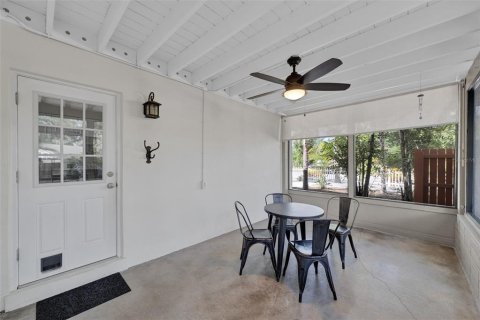 House in Sarasota, Florida 3 bedrooms, 104.61 sq.m. № 2239698 - photo 17