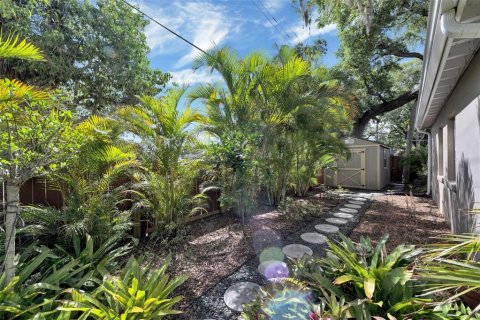 House in Sarasota, Florida 3 bedrooms, 104.61 sq.m. № 2239698 - photo 9