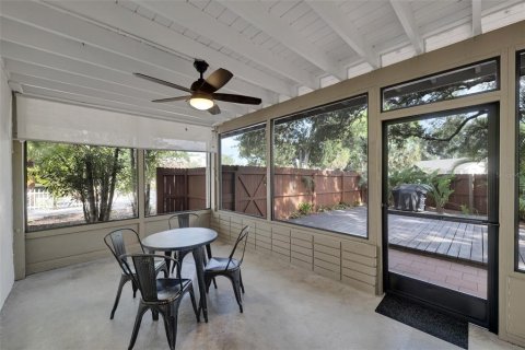 House in Sarasota, Florida 3 bedrooms, 104.61 sq.m. № 2239698 - photo 12