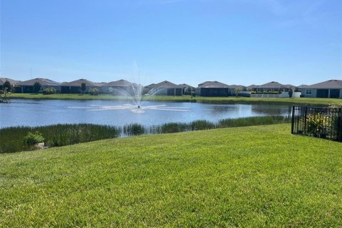 House in Riverview, Florida 4 bedrooms, 296.54 sq.m. № 1827375 - photo 3