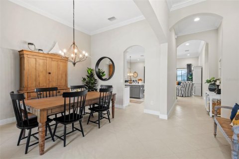 House in Riverview, Florida 4 bedrooms, 296.54 sq.m. № 1827375 - photo 12