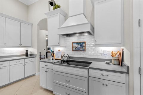 House in Riverview, Florida 4 bedrooms, 296.54 sq.m. № 1827375 - photo 6
