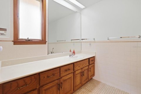 Casa en venta en Spring Hill, Florida, 3 dormitorios, 233.56 m2 № 2387706 - foto 28