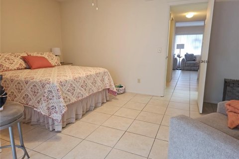 Condo in Clearwater, Florida, 1 bedroom  № 2220682 - photo 14