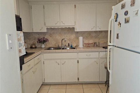 Condo in Clearwater, Florida, 1 bedroom  № 2220682 - photo 8