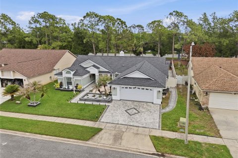 Villa ou maison à vendre à Orlando, Floride: 4 chambres, 191.66 m2 № 2237412 - photo 11
