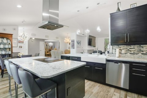Villa ou maison à vendre à Orlando, Floride: 4 chambres, 191.66 m2 № 2237412 - photo 15
