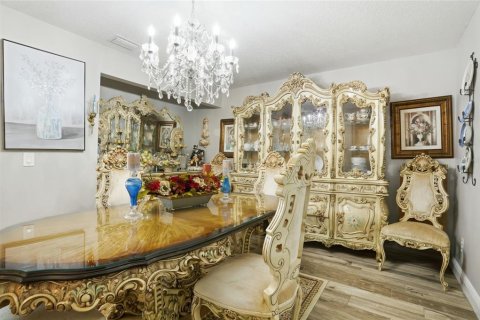 Villa ou maison à vendre à Orlando, Floride: 4 chambres, 191.66 m2 № 2237412 - photo 27