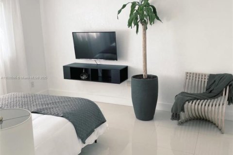 Condominio en venta en Miami, Florida, 1 dormitorio, 55.37 m2 № 1779178 - foto 4