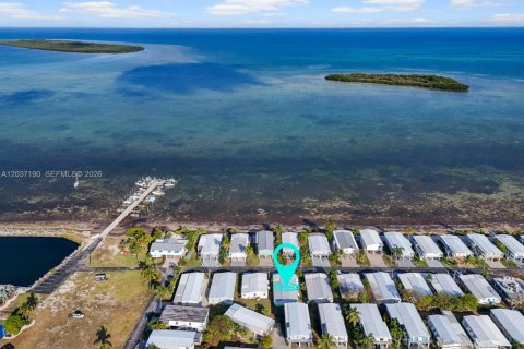 Снять в аренду квартиру в Ки-Ларго, Флорида 2 спальни, 115.94м2, № 2154077 - фото 2