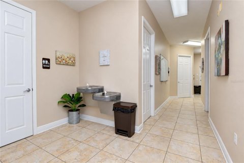 Immobilier commercial à vendre à Land O' Lakes, Floride: 134.71 m2 № 2367457 - photo 7