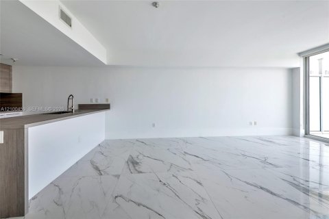 Copropriété à louer à Sunny Isles Beach, Floride: 2 chambres, 160.91 m2 № 2407914 - photo 25
