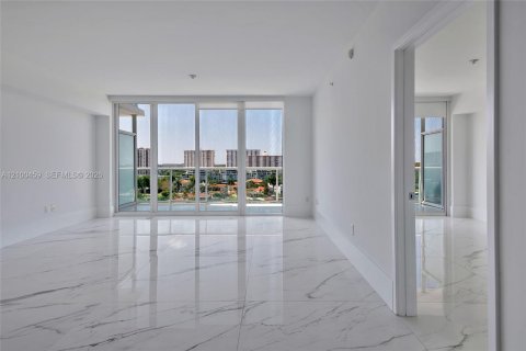 Copropriété à louer à Sunny Isles Beach, Floride: 2 chambres, 160.91 m2 № 2407914 - photo 23