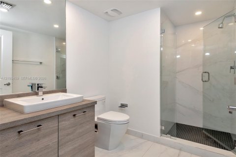 Copropriété à louer à Sunny Isles Beach, Floride: 2 chambres, 160.91 m2 № 2407914 - photo 5