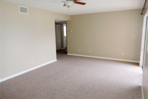 Apartment in Treasure Island, Florida 1 bedroom, 74.32 sq.m. № 2231356 - photo 5