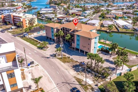 Apartment in Treasure Island, Florida 1 bedroom, 74.32 sq.m. № 2231356 - photo 28