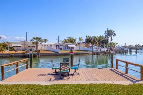 Apartment in Treasure Island, Florida 1 bedroom, 74.32 sq.m. № 2231356 - photo 21