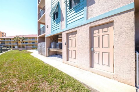 Apartment in Treasure Island, Florida 1 bedroom, 74.32 sq.m. № 2231356 - photo 23