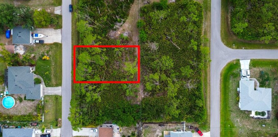 Land in Port Charlotte, Florida № 2165348