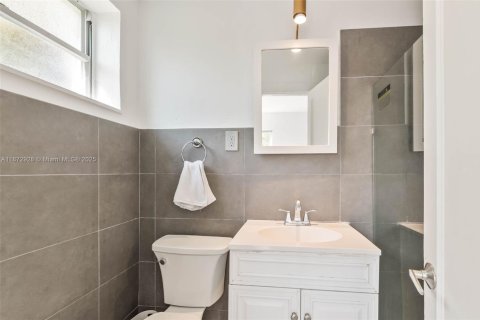 Condominio en venta en Miami Beach, Florida, 3 dormitorios, 91.97 m2 № 1980596 - foto 16