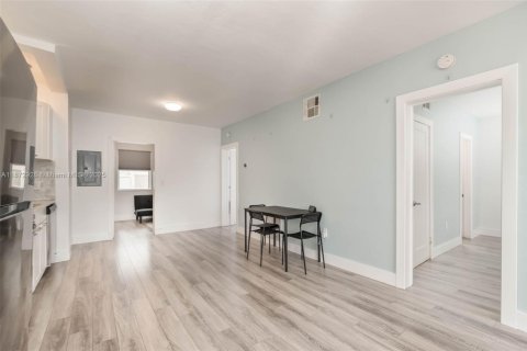 Condominio en venta en Miami Beach, Florida, 3 dormitorios, 91.97 m2 № 1980596 - foto 5