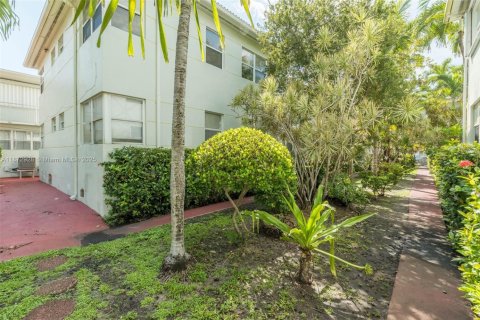 Condominio en venta en Miami Beach, Florida, 3 dormitorios, 91.97 m2 № 1980596 - foto 23