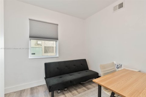 Condominio en venta en Miami Beach, Florida, 3 dormitorios, 91.97 m2 № 1980596 - foto 13