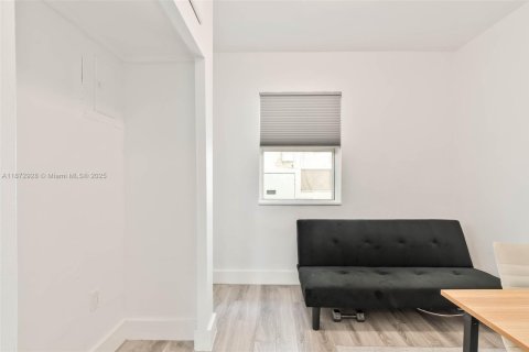 Condominio en venta en Miami Beach, Florida, 3 dormitorios, 91.97 m2 № 1980596 - foto 14