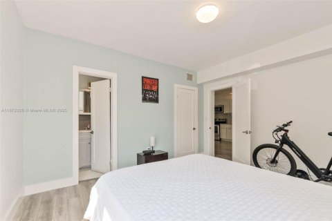 Condominio en venta en Miami Beach, Florida, 3 dormitorios, 91.97 m2 № 1980596 - foto 7