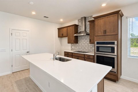 Casa en venta en DeLand, Florida, 4 dormitorios, 195.56 m2 № 2386440 - foto 2