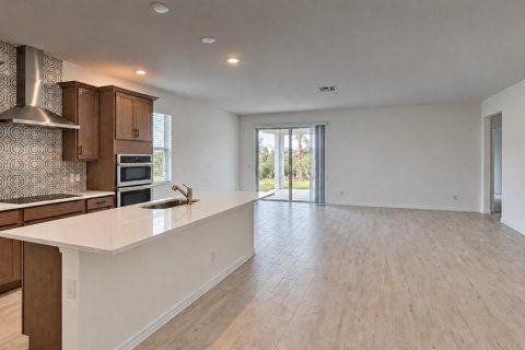 Casa en venta en DeLand, Florida, 4 dormitorios, 195.56 m2 № 2386440 - foto 3