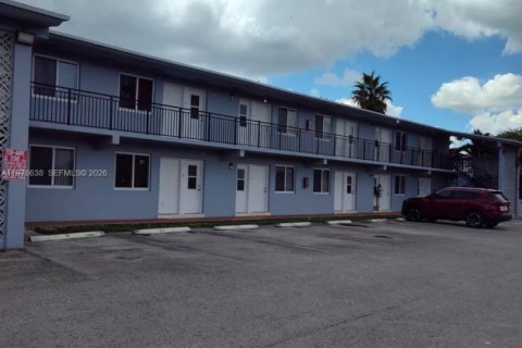 Apartment in Miami Springs, Florida 1 bedroom, 55.74 sq.m. № 2040538 - photo 4