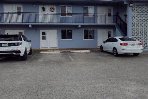 Apartment in Miami Springs, Florida 1 bedroom, 55.74 sq.m. № 2040538 - photo 3