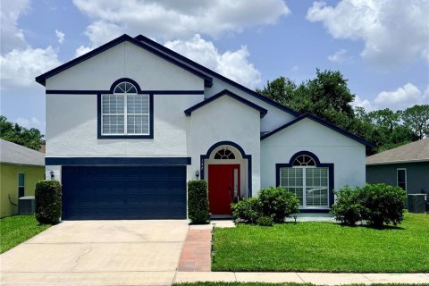 House in Lake Mary, Florida 4 bedrooms, 265.98 sq.m. № 2280629