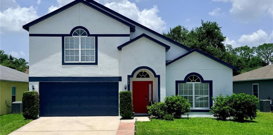 House in Lake Mary, Florida 4 bedrooms, 265.98 sq.m. № 2280629