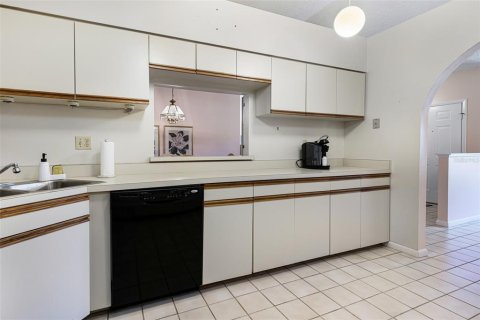 Condo in Punta Gorda, Florida, 2 bedrooms № 2098516 - photo 24