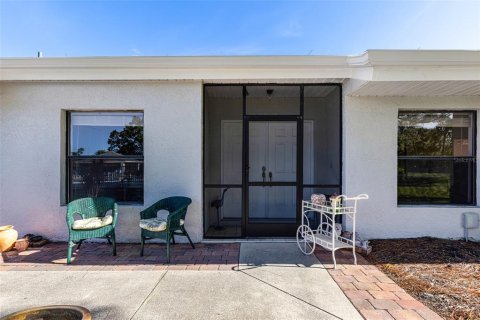Condo in Punta Gorda, Florida, 2 bedrooms № 2098516 - photo 3