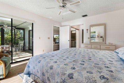 Condo in Punta Gorda, Florida, 2 bedrooms № 2098516 - photo 13