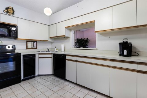 Condo in Punta Gorda, Florida, 2 bedrooms № 2098516 - photo 23