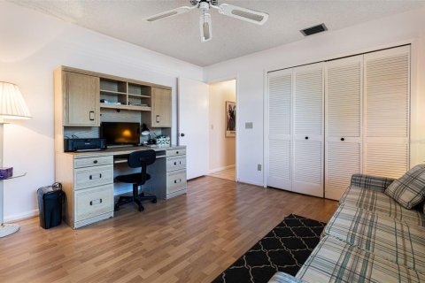 Condo in Punta Gorda, Florida, 2 bedrooms № 2098516 - photo 18