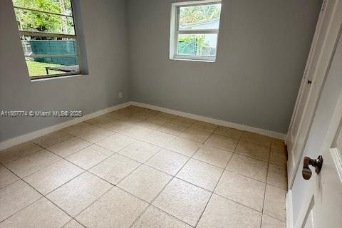 Casa en venta en Fort Lauderdale, Florida, 5 dormitorios, 123.47 m2 № 1881918 - foto 8