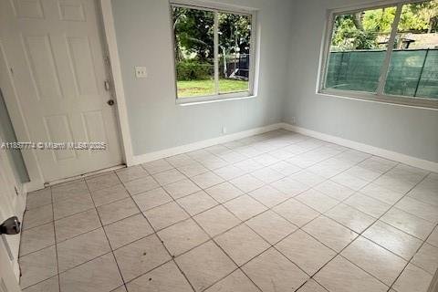 Casa en venta en Fort Lauderdale, Florida, 5 dormitorios, 123.47 m2 № 1881918 - foto 18