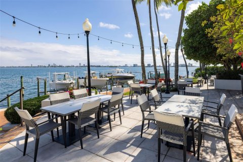 Condominio en venta en Miami, Florida, 2 dormitorios, 135.27 m2 № 2006696 - foto 30