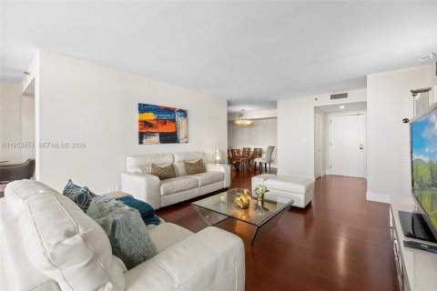 Condominio en venta en Miami, Florida, 2 dormitorios, 135.27 m2 № 2006696 - foto 6