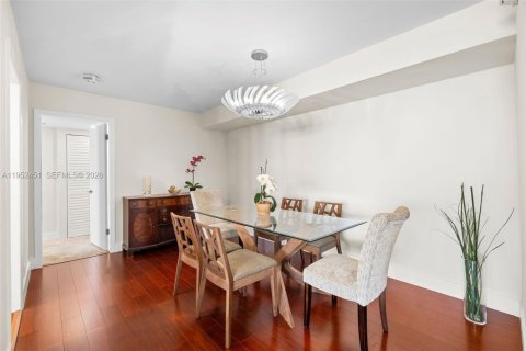 Condominio en venta en Miami, Florida, 2 dormitorios, 135.27 m2 № 2006696 - foto 9