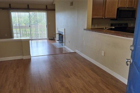 Copropriété à louer à Saint Petersburg, Floride: 2 chambres, 87.51 m2 № 2151635 - photo 8