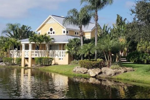Condo à Saint Petersburg, Floride, 2 chambres  № 2151635