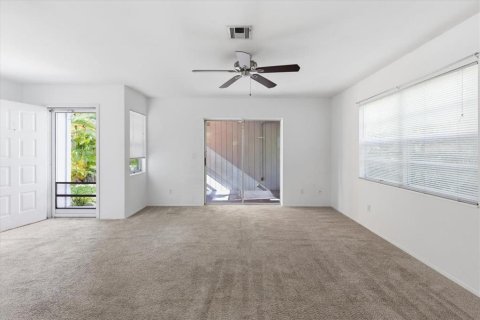 Apartamento en alquiler en Englewood, Florida, 3 dormitorios, 98.66 m2 № 2148431 - foto 4