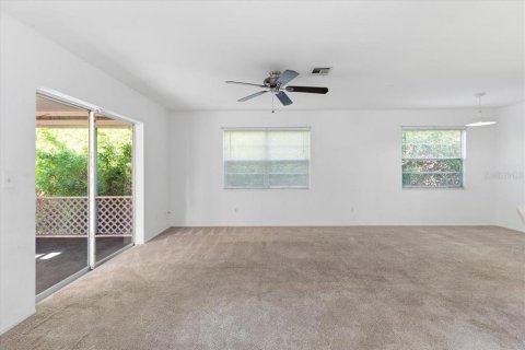 Apartamento en alquiler en Englewood, Florida, 3 dormitorios, 98.66 m2 № 2148431 - foto 3